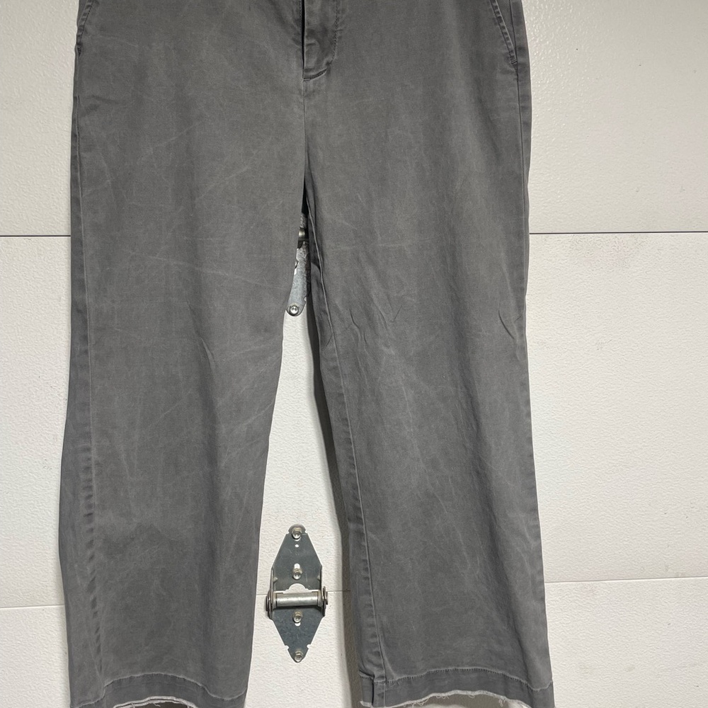 ATM Anthony Thomas Melillo Gray Cropped Pants